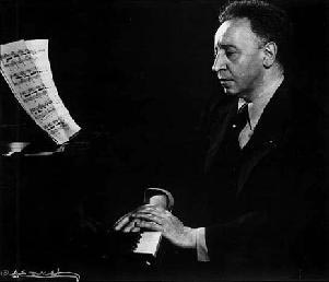 Legendary pianist Arthur Rubinstein